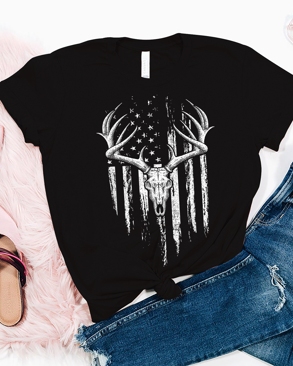 Deer Hunting American Flag Bowhunting Whitetail Bow Hunter T-Shirt Unisex Standard T-Shirt black s